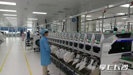比亚迪长沙工厂携手华为 预计年内实现日产手机8万台，赋能日用百货供应链
